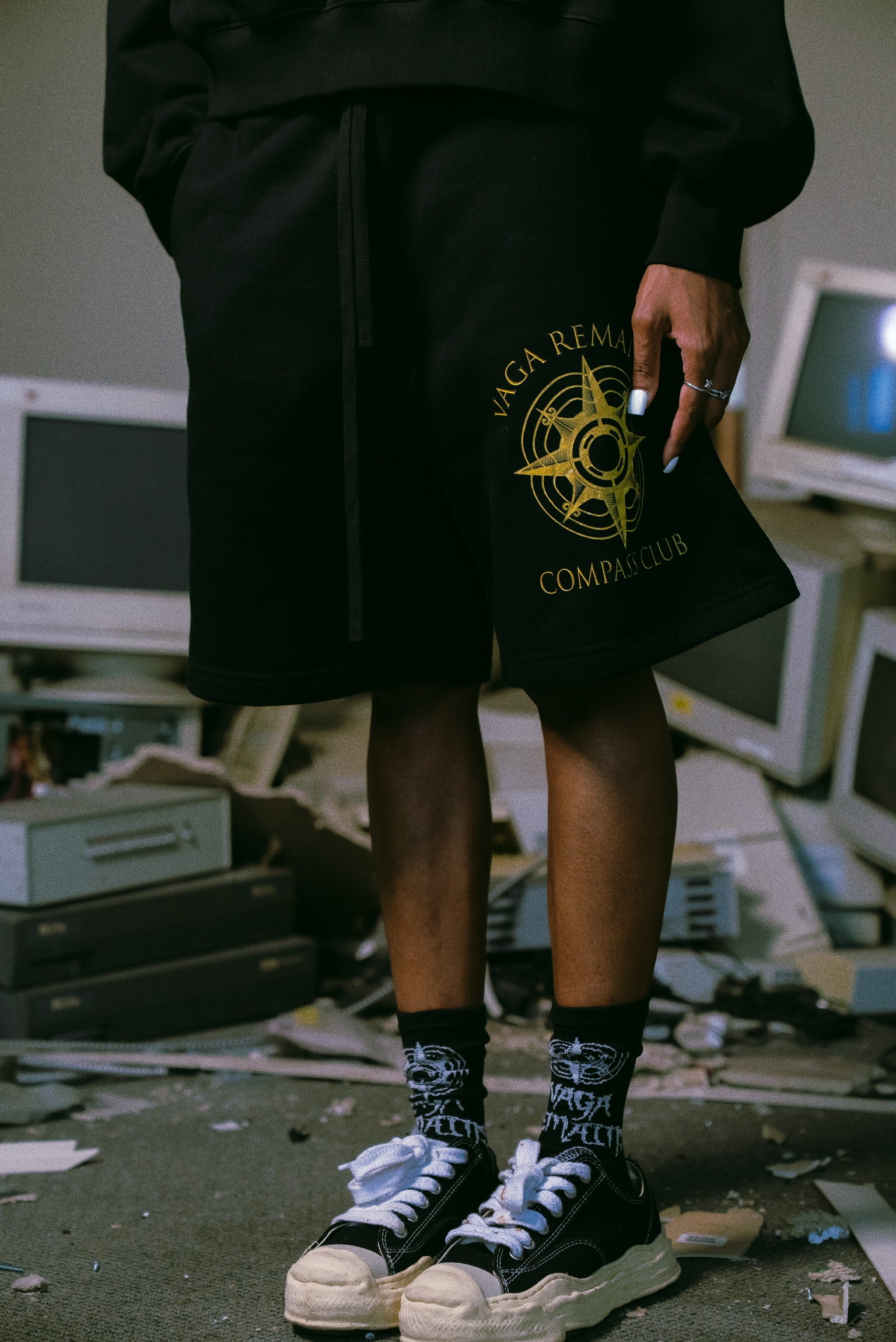 Midnight Bearing Royal Short